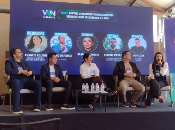 Gabriel Mendes (Secretaria Municipal Lagoa Santa), Igor Leon (UNA), Francis Aquino (Órbi) Bruno Barbosa, CEO da Ambiqor, Sabrina Oliveira (Órbi Academy)