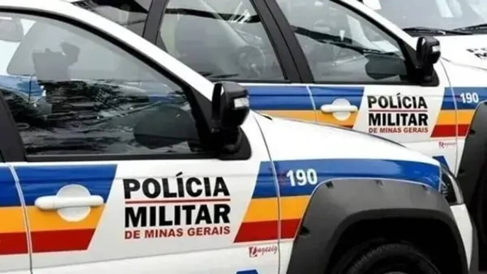 Os dois suspeitos foram presos pela Polícia Militar
