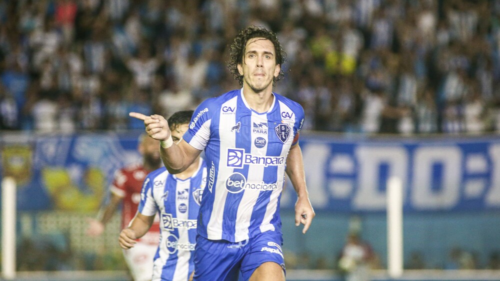 Nicolas foi destaque da partida e anotou três gols para o Paysandu