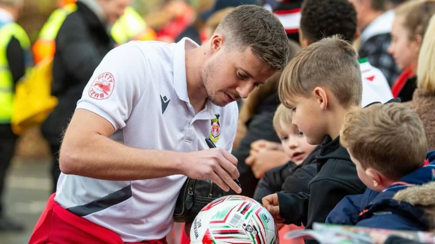 Ryan Reynolds' team is upsetting UK residents; Understands Ryan Reynolds' team is upsetting UK residents; Understands