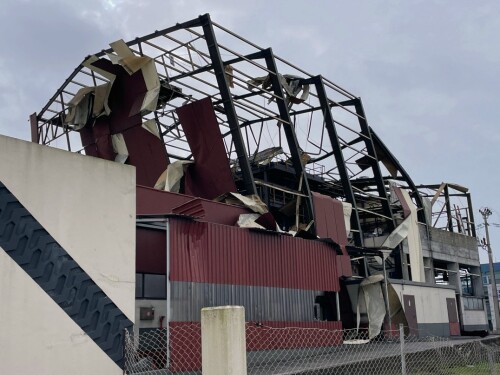 Tempestade Kristin deixa ao menos cinco mortos em Portugal
