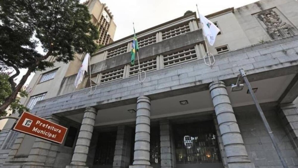 Prefeitura de BH tem de sancionar aumento para que novos salários passem a valer