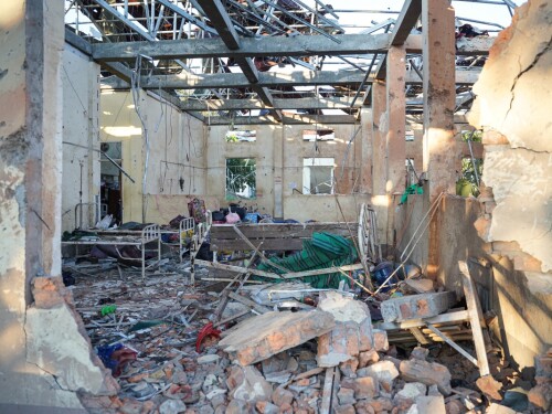 Bombardeio aéreo em hospital deixa 31 mortos em Mianmar