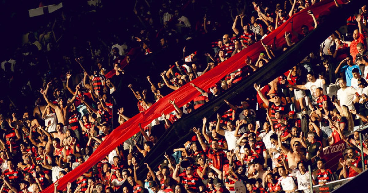 Recorde de Público no Sub-20: Flamengo x Barcelona-ESP Faz História na Copa Intercontinental