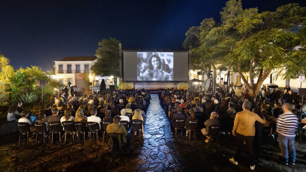 29ª Mostra de Tiradentes exibe filmes na praça