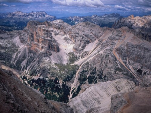 Colapso de mina de cobalto mata ao menos 32 pessoas no Congo