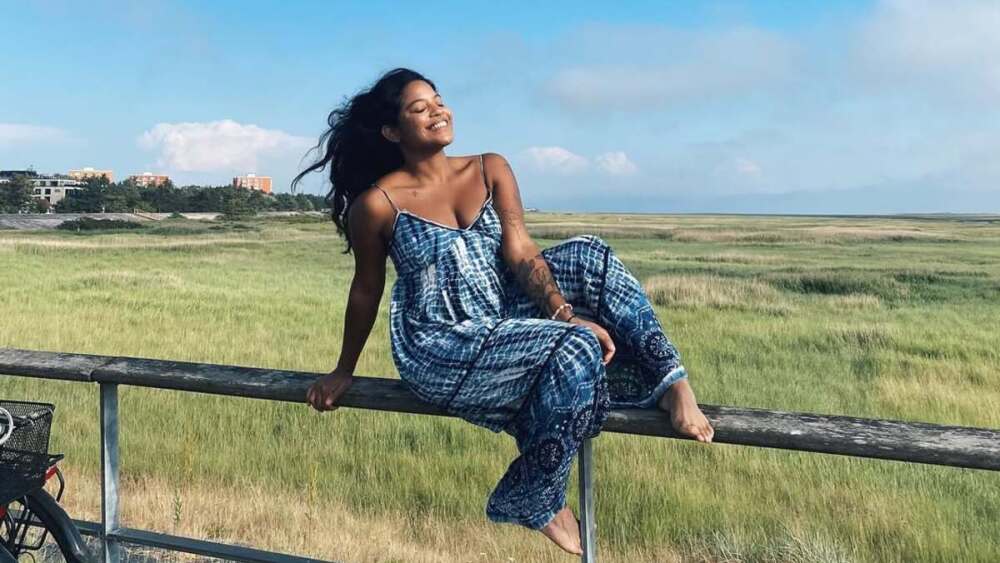 Saiba quem é Juliana Marins, brasileira desaparecida em vulcão na Indonésia - Rádio Itatiaia