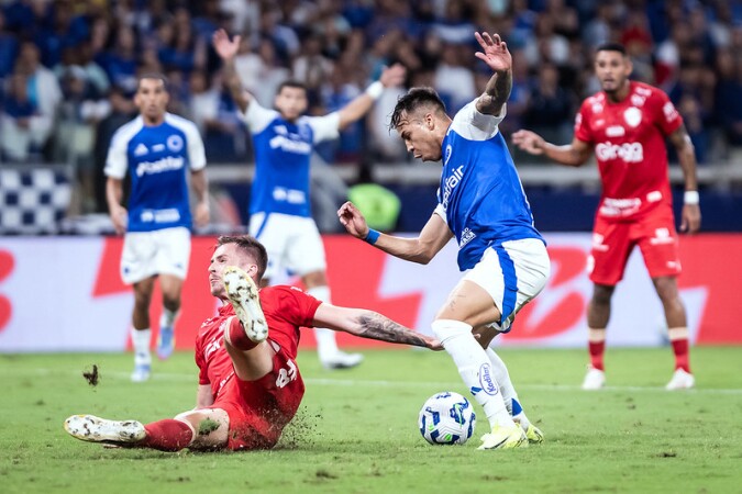 Cruzeiro venceu Vila Nova-GO no Mineirão e encaminhou classificação às oitavas de final da Copa do Brasil