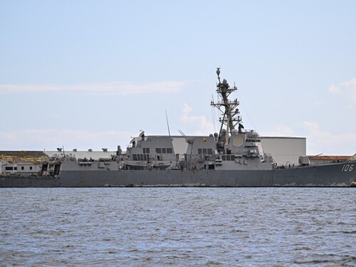 EUA ampliam presença no Caribe com chegada de fuzileiros navais e equipamentos militares