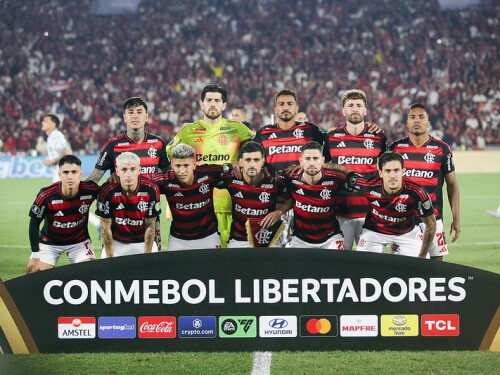 Flamengo tem um jogador pendurado com dois cartões amarelos na Libertadores