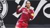 Virgil van Dijk, zagueiro holandês do Liverpool, marcou um dos gols da vitória diante do Frankfurt, na Alemanha