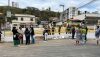 Moradores se mobilizaram em protesto contra fechamento de passagem em nível no Bairro Poço Rico