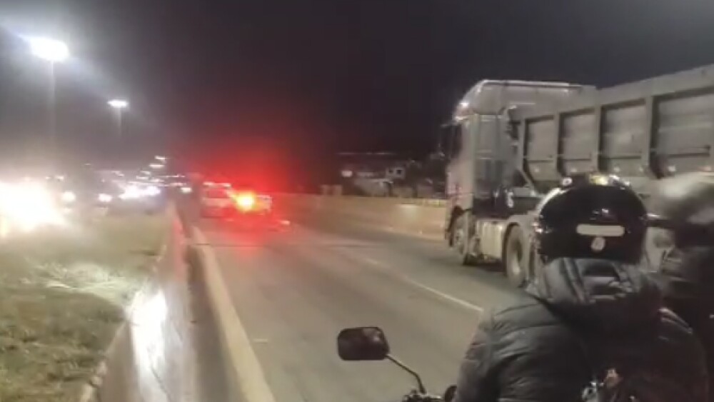 Homem morre atropelado no Anel Rodoviário, em BH