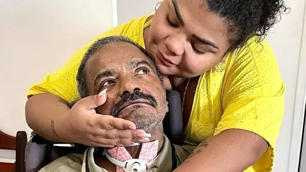 Arlindo Cruz recebe alta de hospital e volta para casa com a ex-esposa - Rádio Itatiaia