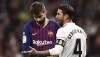 Piqué (esq) e Sergio Ramos (dir) no 'El Classico'