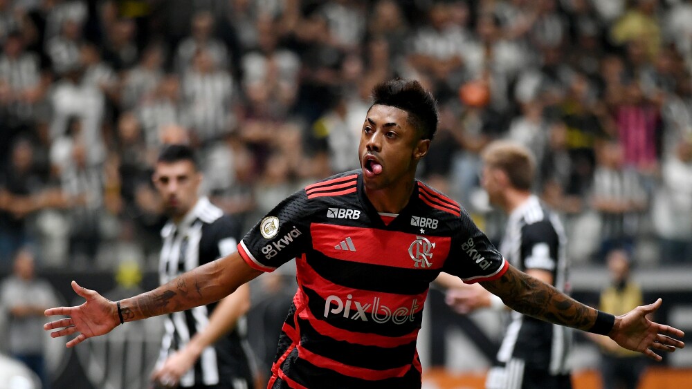 Bruno Henrique, do Flamengo, comemora gol na Arena MRV diante do Atlético