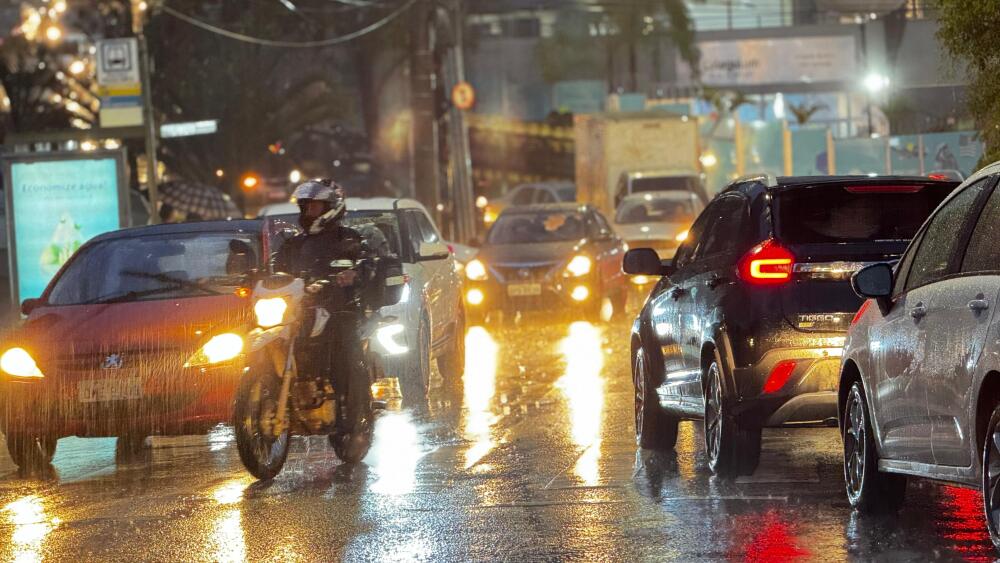 Período chuvoso chegou com intensidade