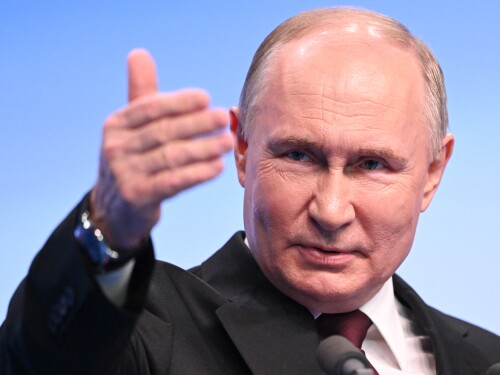 Putin diz que fim da guerra depende da Ucrânia e que Rússia não é responsável por mortes