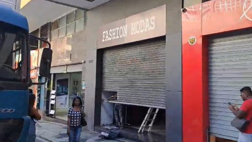 Incêndio em loja de roupas no Centro.jpg