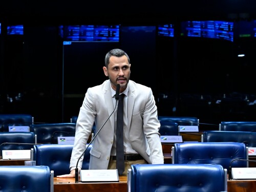 Sem citar nomes, Cleitinho diz que ‘fazem de tudo’ para impedir sua candidatura em MG