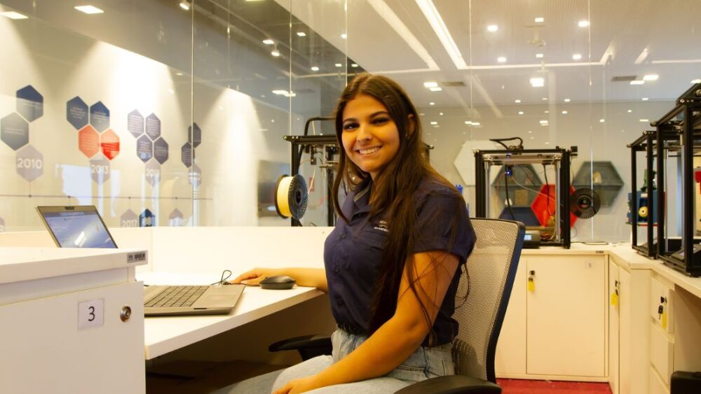 Yasmin Pereira participou da turma do Programa de Aprendizes 2022/2023 da RHI Magnesita