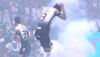 Bomba arremessada pela torcida do Corinthians estourou ao lado do zagueiro Gustavo Henrique
