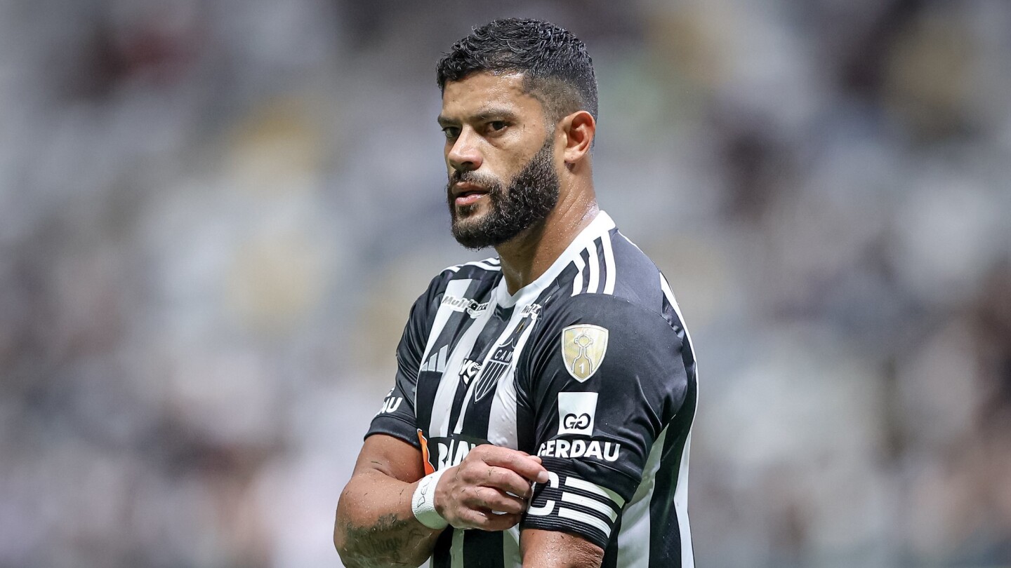 Atletico: Hulk svela il motivo della sostituzione di Milito Atletico: Hulk svela il motivo della sostituzione di Milito