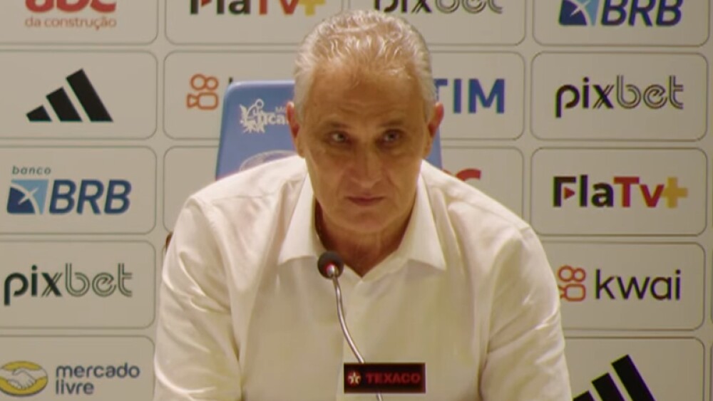 Tite, técnico do Flamengo, durante entrevista neste sábado (2)