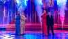 Rodrigo Faro e Luciano Huck dançam juntos no Domingão