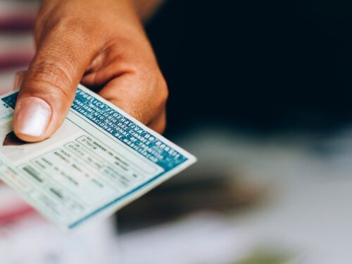 Pedidos de CNH saltam de 369 mil para 1,7 milhão após novas regras de emissão