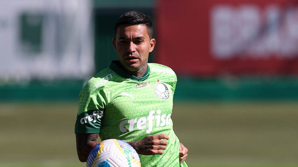 Dudu, do Palmeiras, durante atividade na Academia de Futebol