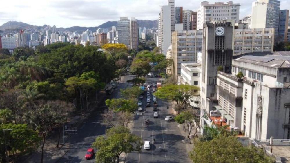 Vista aérea da Avenida Afonso Pena, no Centro de BH