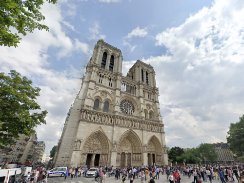 Notre-Dame recebeu mais de 11 milhões de visitantes no primeiro ano após reabertura
