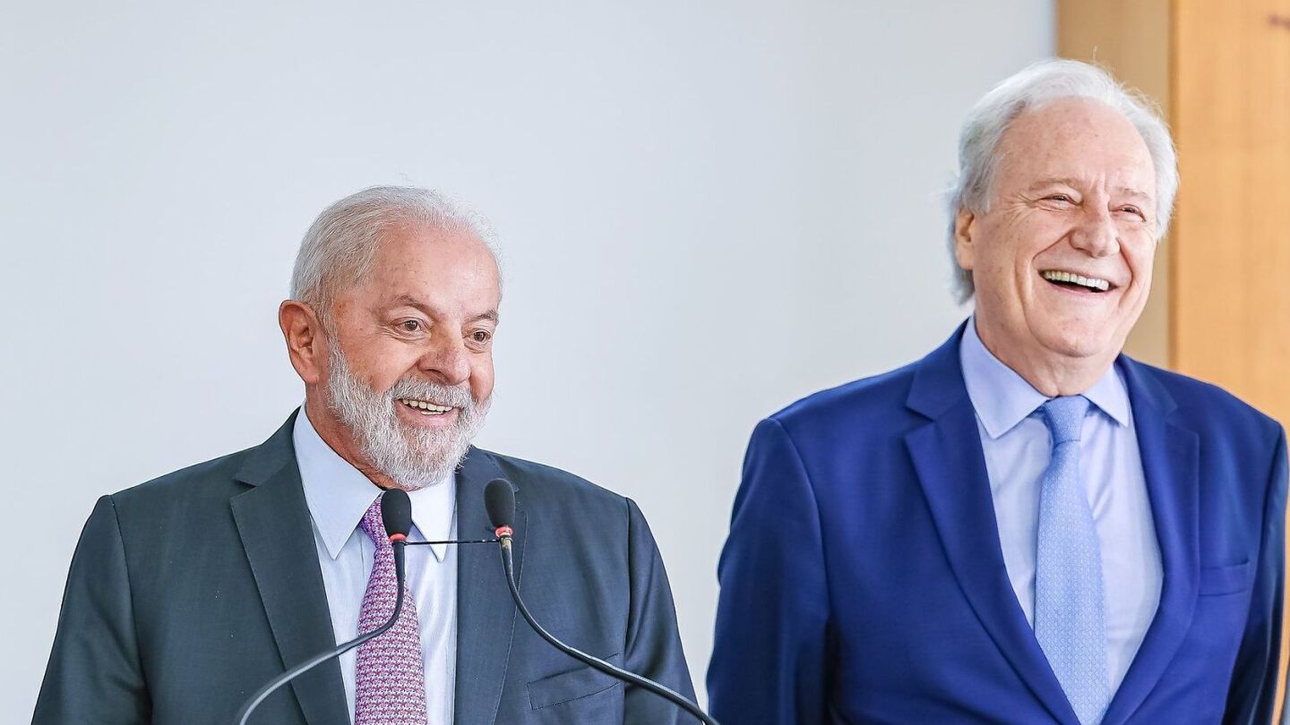 Lula e Lewandowski discutem ajustes finais da PEC da Segurança Pública | CNN Brasil