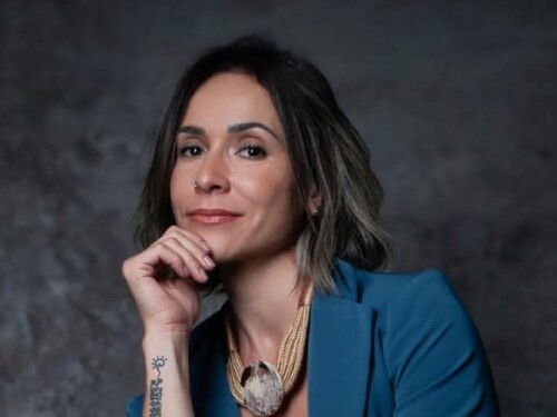 Mineira é presa no Camboja após aceitar proposta de emprego; família suspeita de tráfico humano