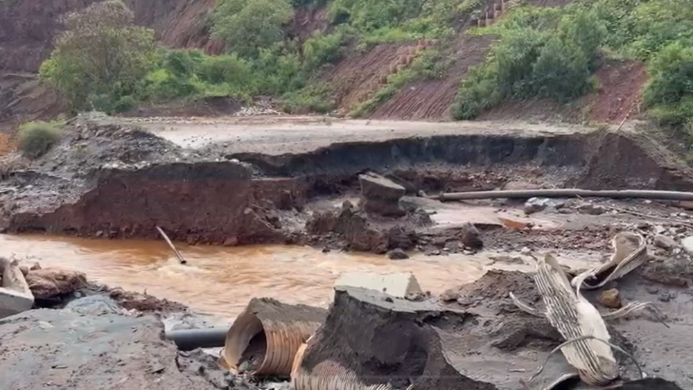 Dique da Vale que se rompeu em Congonhas, no interior de Minas