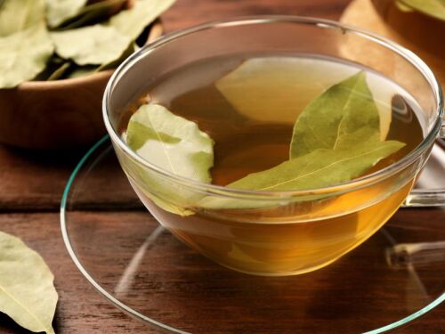 O que acontece se você beber chá de louro com o estômago vazio?