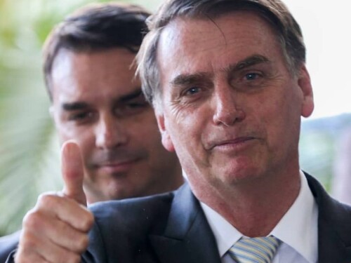 Bolsonaro diz que Flávio será seu candidato à Presidência em 2026