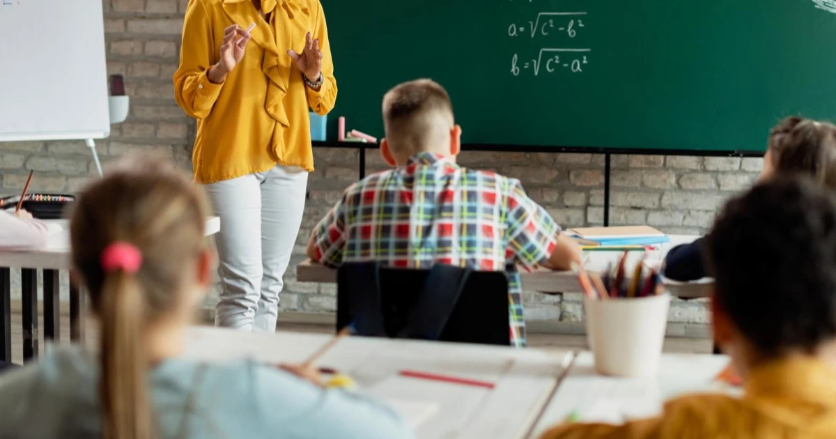 Tecnologia e Inteligência Artificial na Escola: Preparando o Futuro