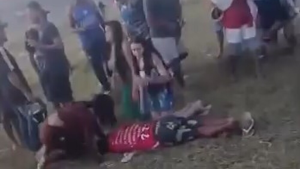 Uma testemunha tida como "ocular" no caso, afirmou aos policiais que o desentendimento entre os suspeitos e a vítima teria se dado por conta de uma pipa