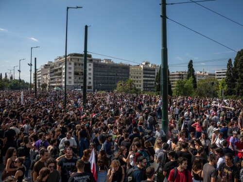 Protestos tomam conta de cidades da Grécia após governo propor jornadas de 13h