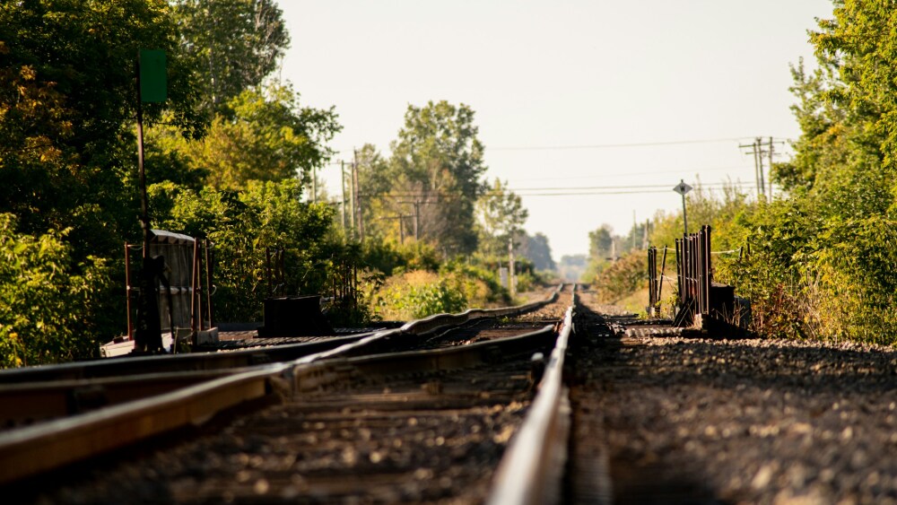 Acidente com trem descarrilhado deixa pelo menos 20 feridos no México