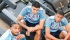 Cleiton, à esquerda, ao lado de Iago e João Victor, zagueiros formados no Ninho do Urubu