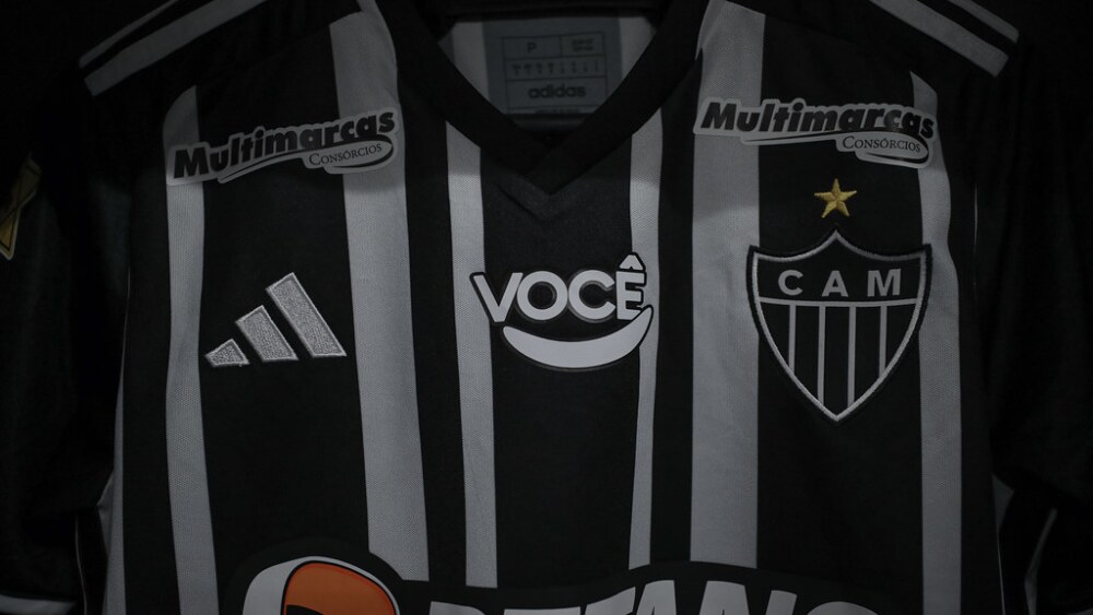 Atlético terá camisa com detalhes especiais para clássico contra Cruzeiro - Rádio Itatiaia