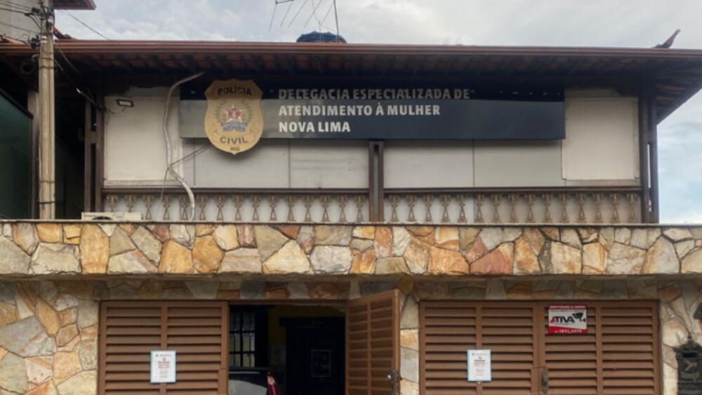 Homem pede para vizinha adolescente jogar calcinha pelo muro e é preso por assédio em Nova Lima