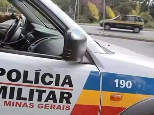 Jovem é morto a tiros na garagem de casa em Contagem; padrasto ouviu os disparos