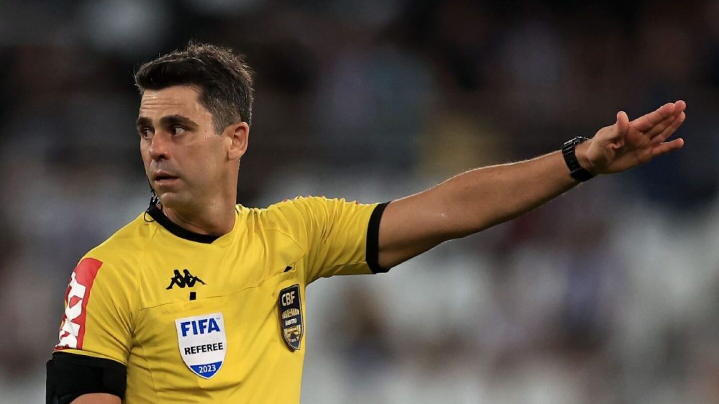 Cruzeiro x Atlético: quem é Flávio Rodrigues de Souza, árbitro da final do Mineiro - Rádio Itatiaia