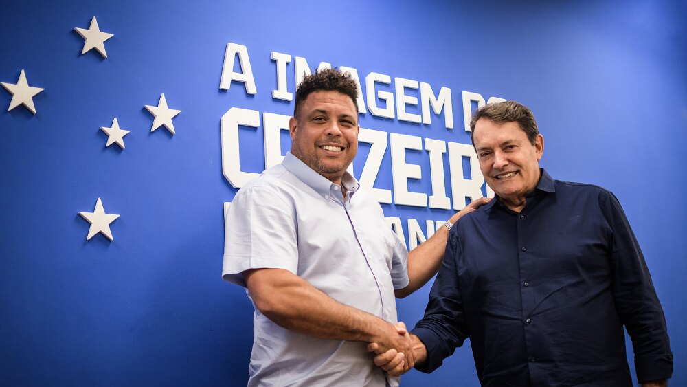 Fotos de bastidores e da entrevista que selou a venda da SAF do Cruzeiro, de Ronaldo para Pedro Lourenço