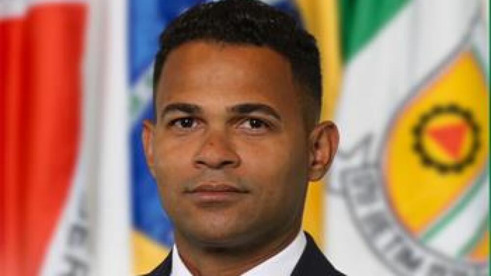 Junior trabalhador.jpg