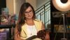 Daniela Arbex com o livro Longe do Ninho